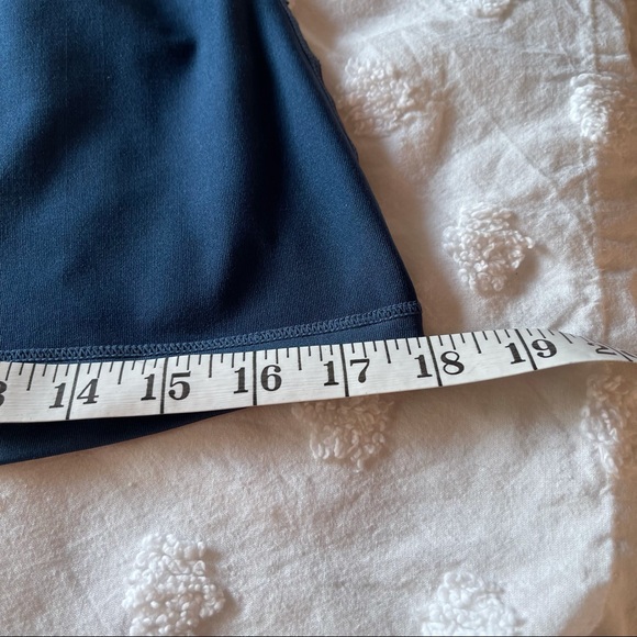 Alo tank top - Picture 12 of 15